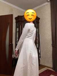 Платье вечернее белое