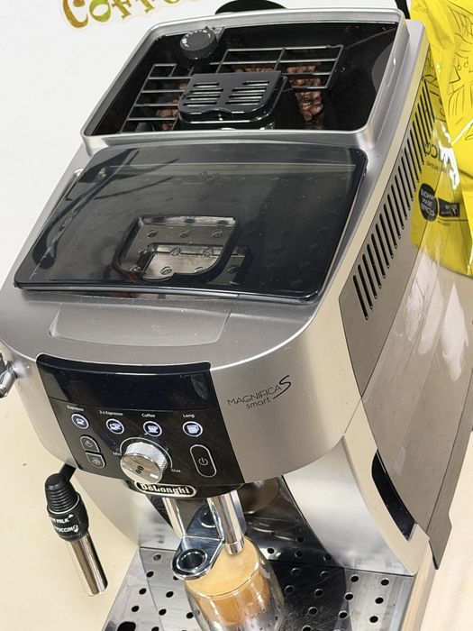 Кафемашина кафе автомат delonghi magnifica s smart с гаранция
