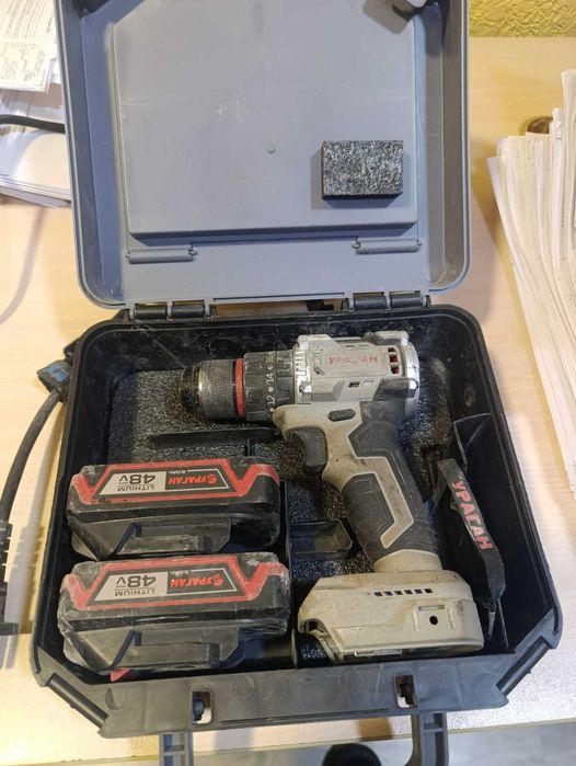 Шуруповерт Ураган 776892 ТД Бахыт