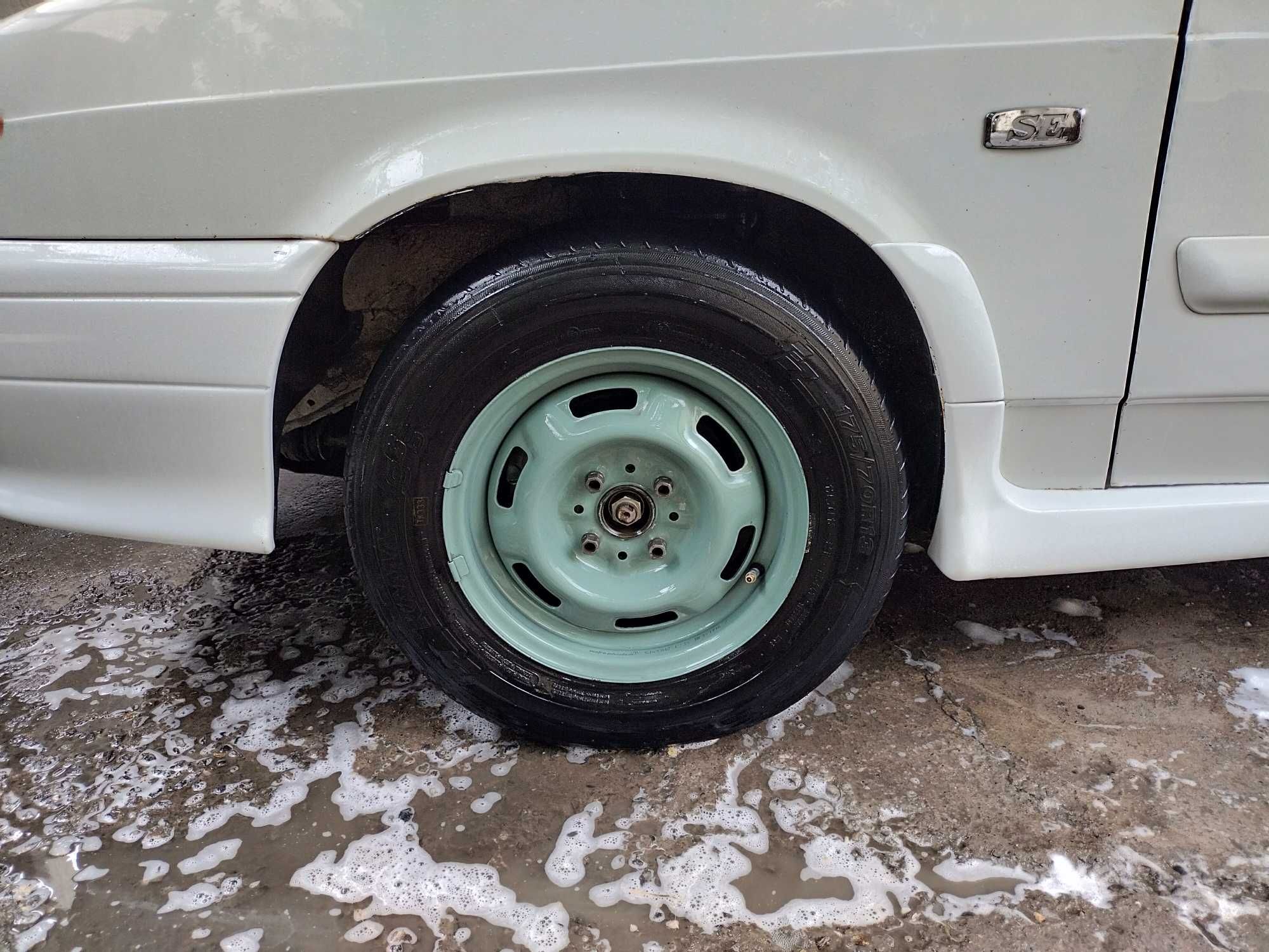 Диски r13бананы в сборе с покрышками Кама175/70r13