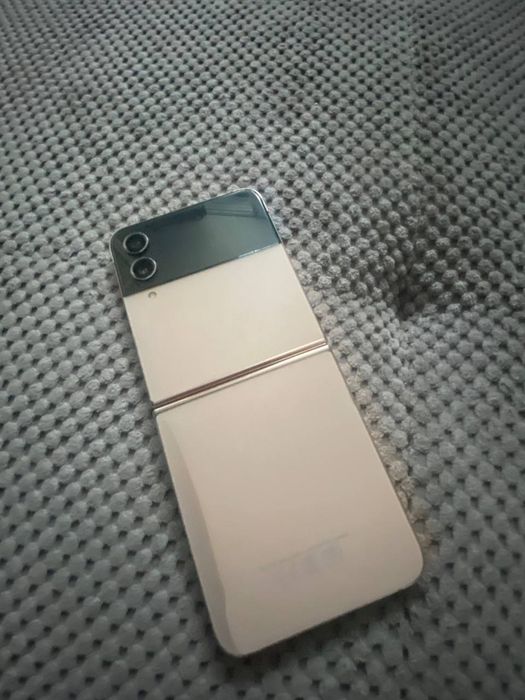 Samsung z flip 4