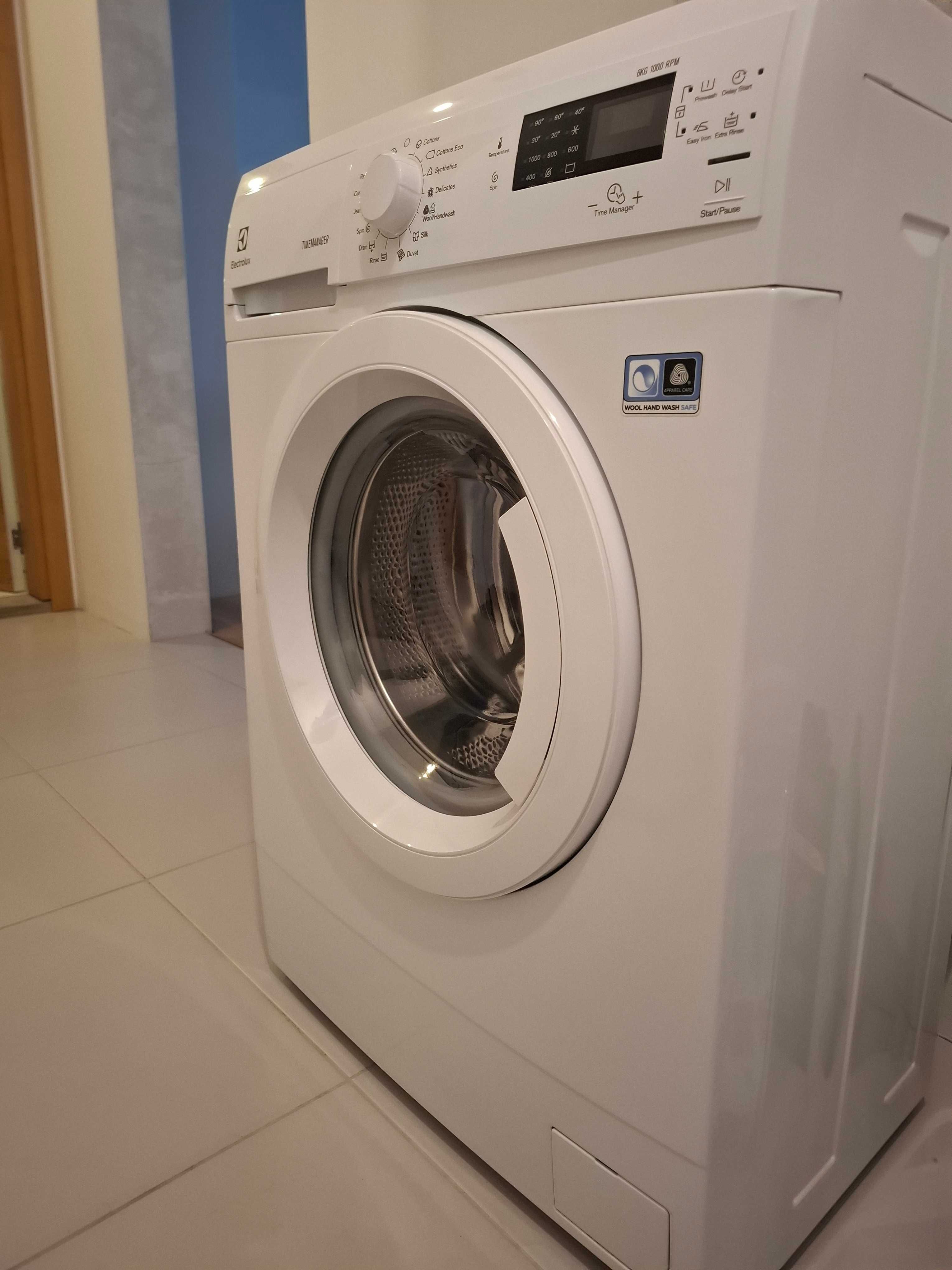 Пералня Electrolux EWS31064NU за части