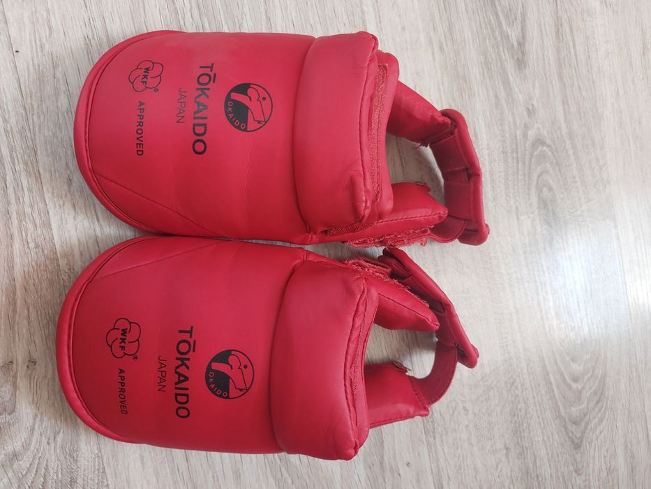 Ръкавици и протектори карате