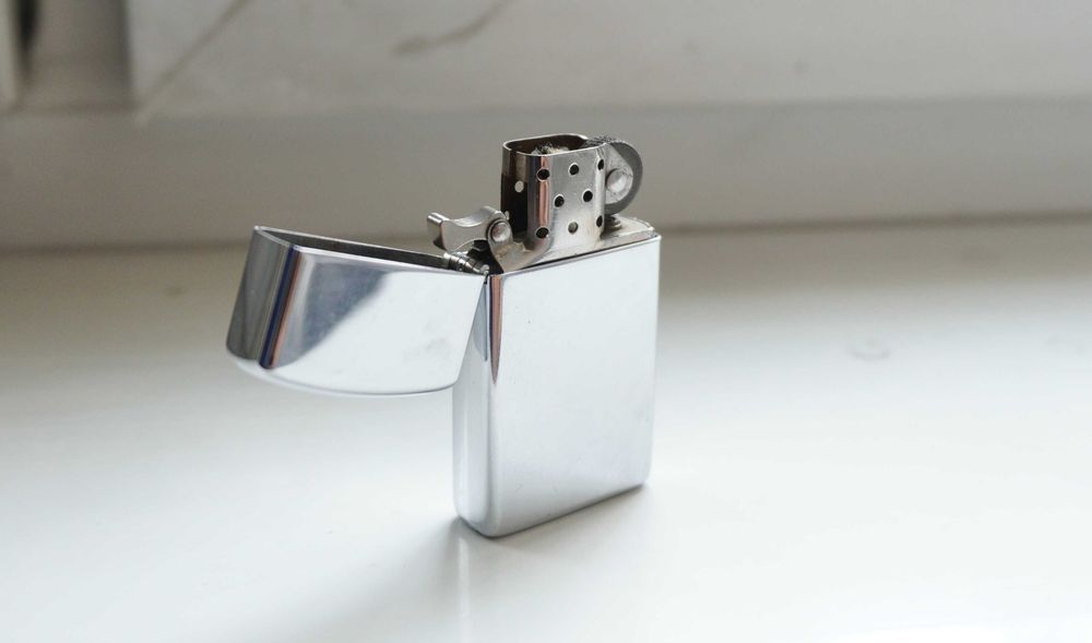Оригинальная зажигалка Zippo Slim