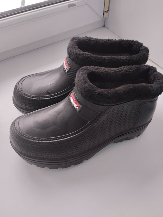 В наличии голоши