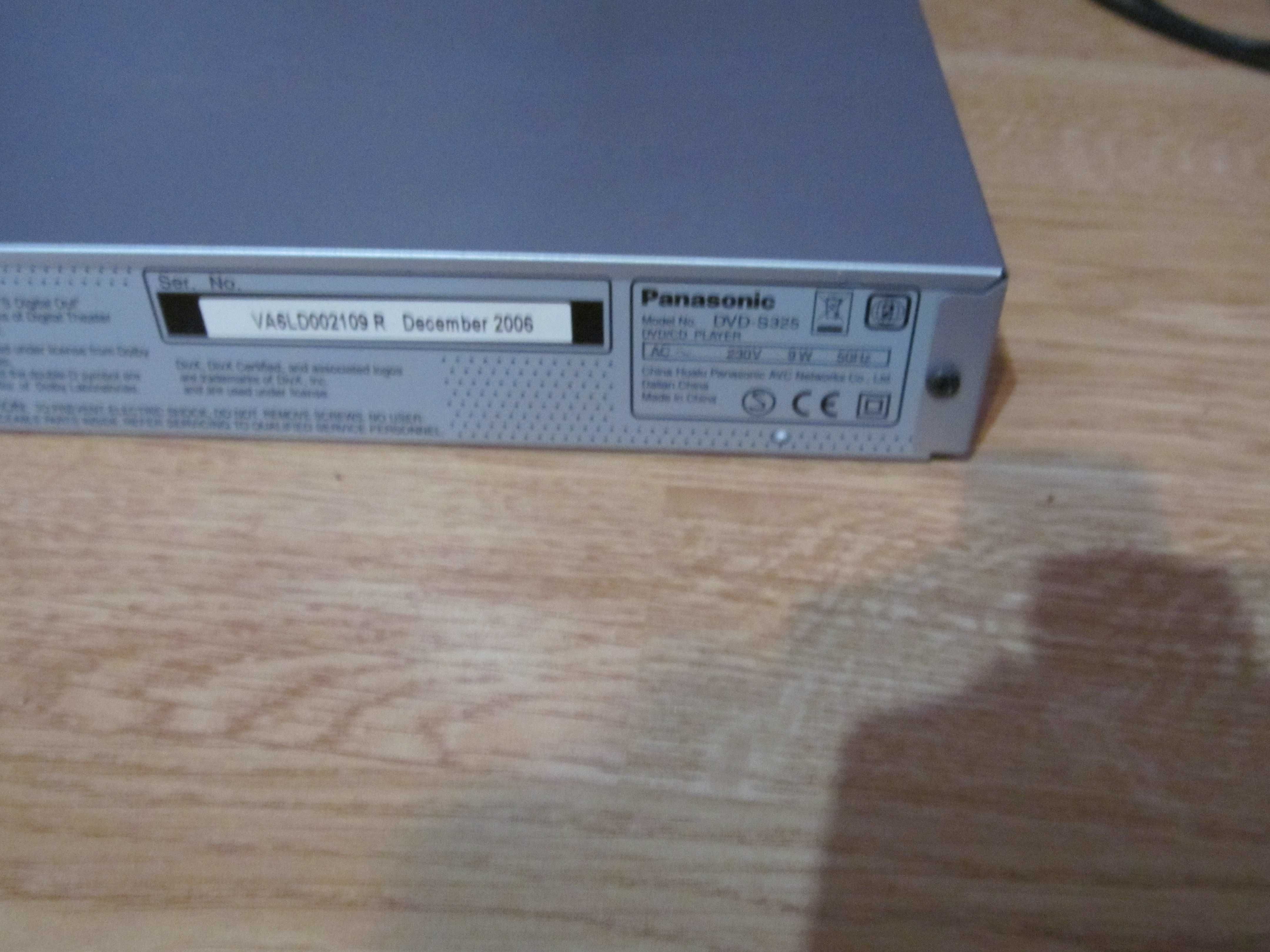 PANASONIC DVD-S325 cu telecomanda