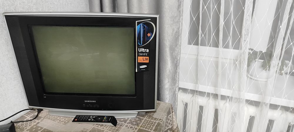 Отдам бесплатно рабочий телевизор