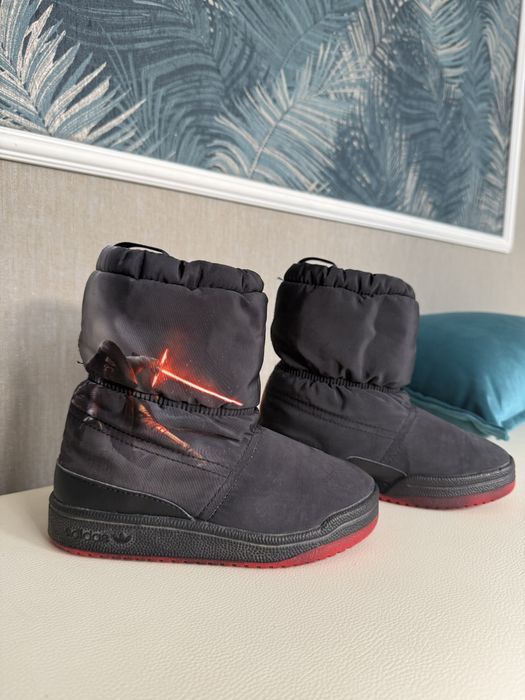 Зимние Adidas в отличном состоянии