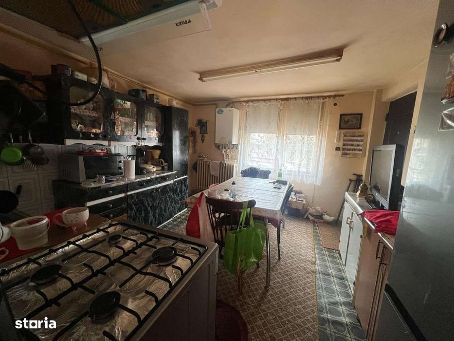 Casa in Hunedoara Zona Centru Vechi 5 camere teren 800 mp