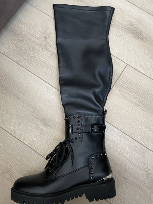 Високи ботуши Guess