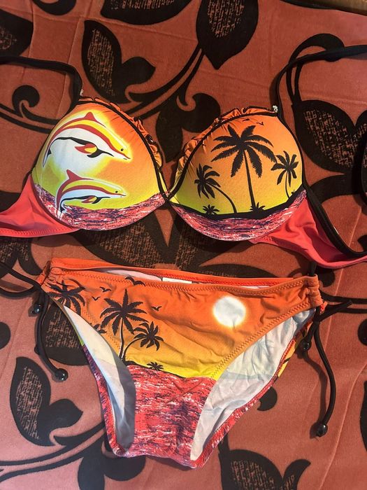 Продам купальники размер 46,48