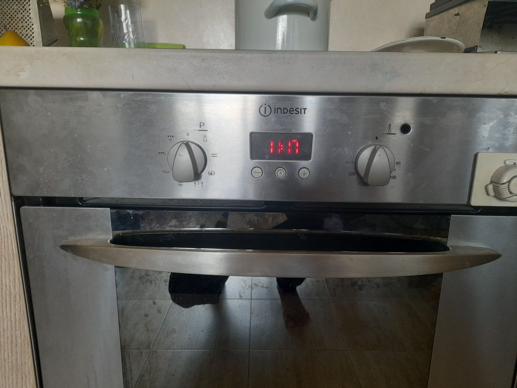 Фурна за вграждане Indesit