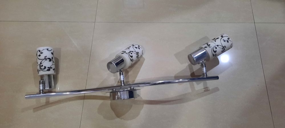 Vand lampă reglabila