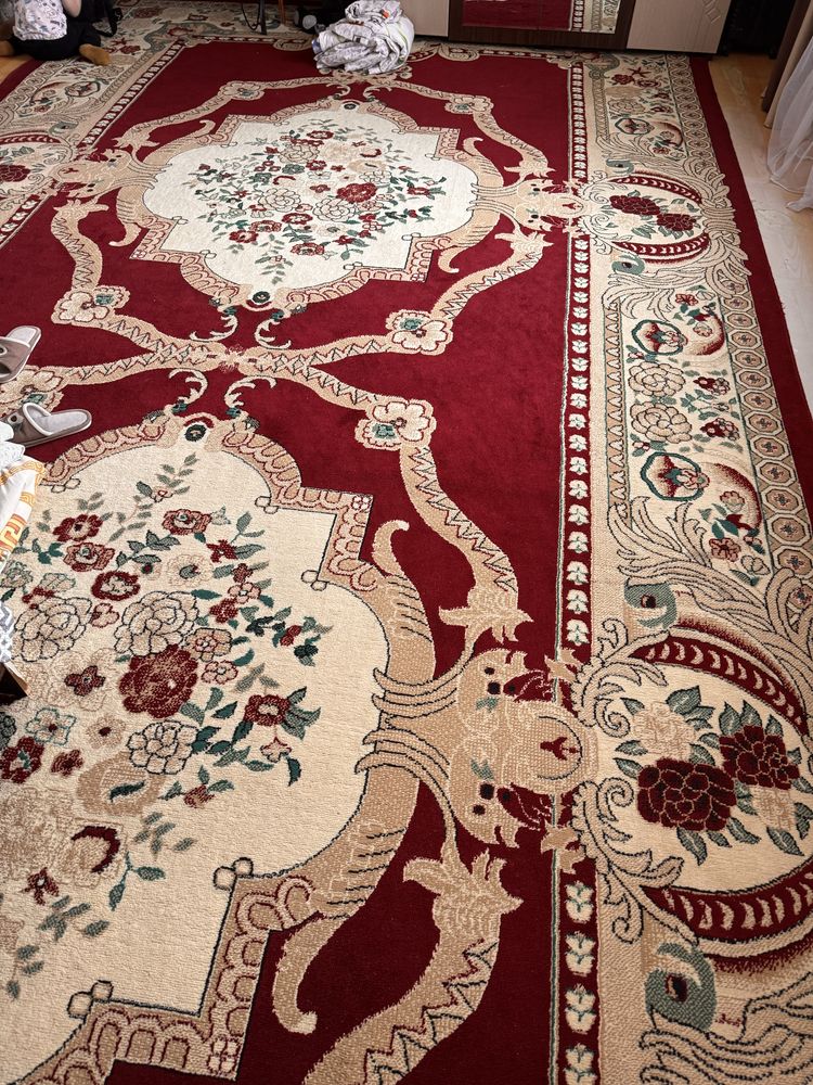 Продам 3 красивых ковра недорого