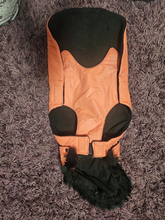 Haina catel in stare foarte buna