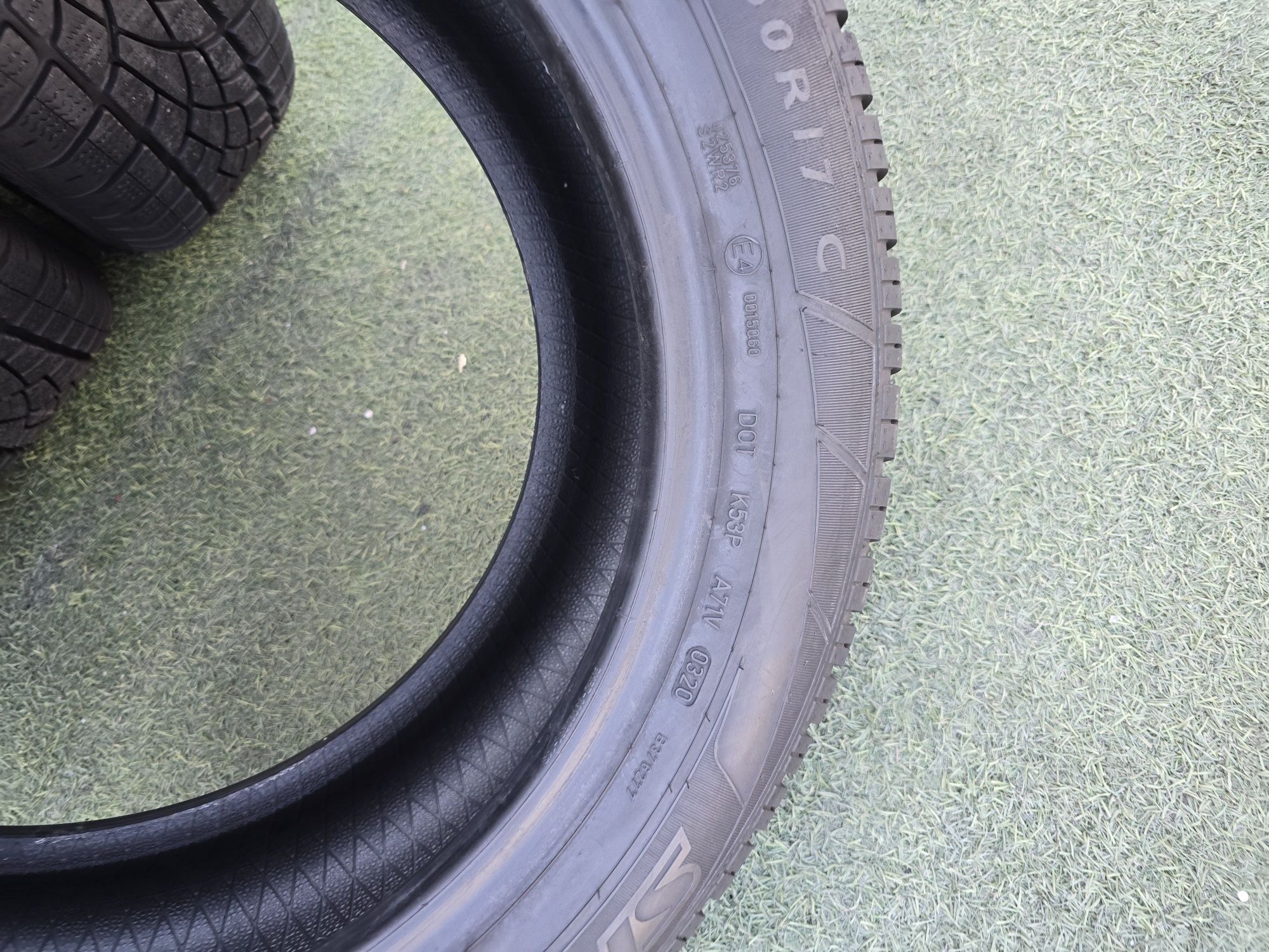 215.60.17c dunlop m+s