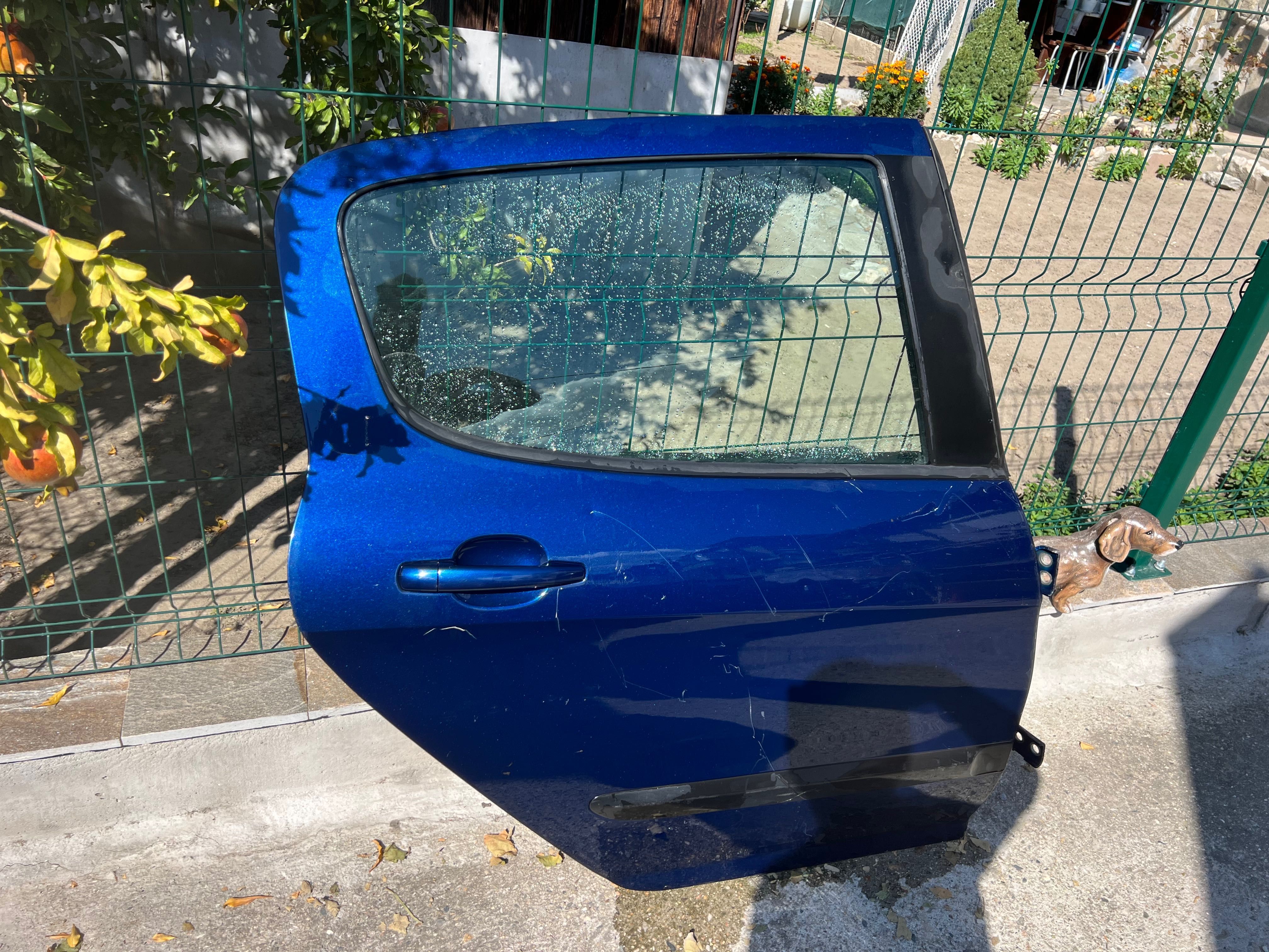 Peugeot задна дясна врата