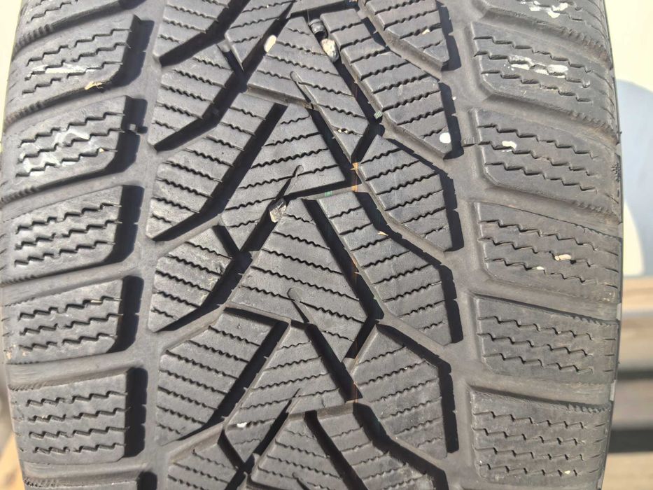 225/45/18 Унироял ДОТ 2021 г