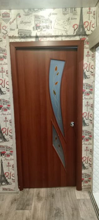 Подам межкомнатные двери.