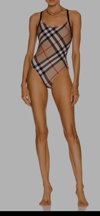 Costum de baie Burberry model 2026