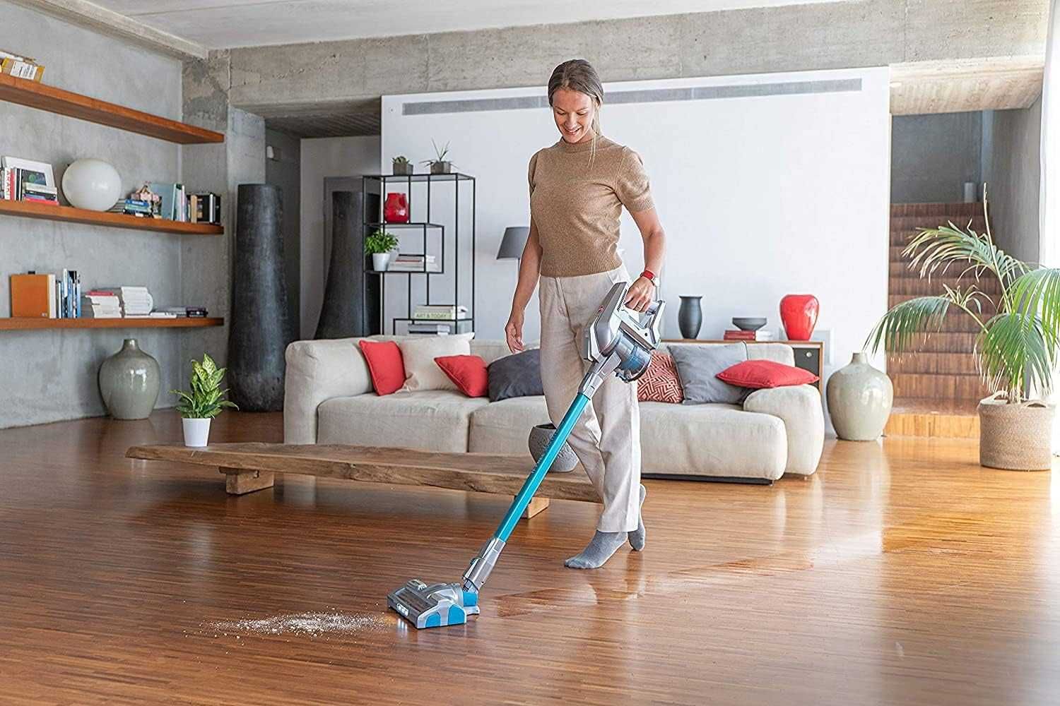 Вертикална прахосмукачка Hoover H-Free 300 Hydro (HF322YHM 011)