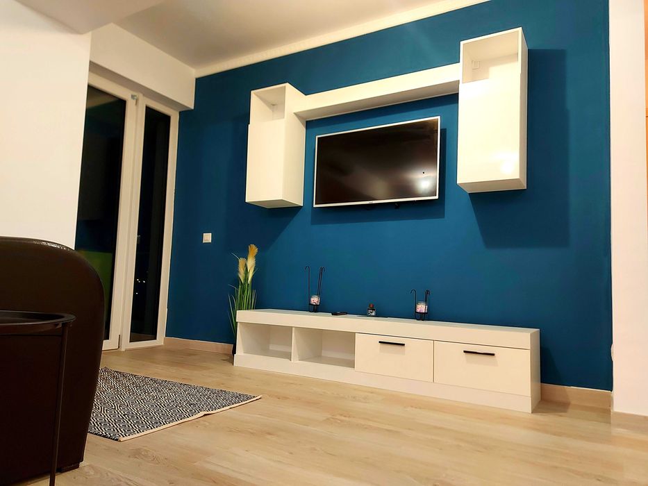 AC. Închiriez apartament lux 2 camere,regim hotelier 250 lei.