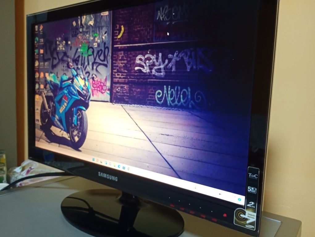 Монитор Samsung 23"
