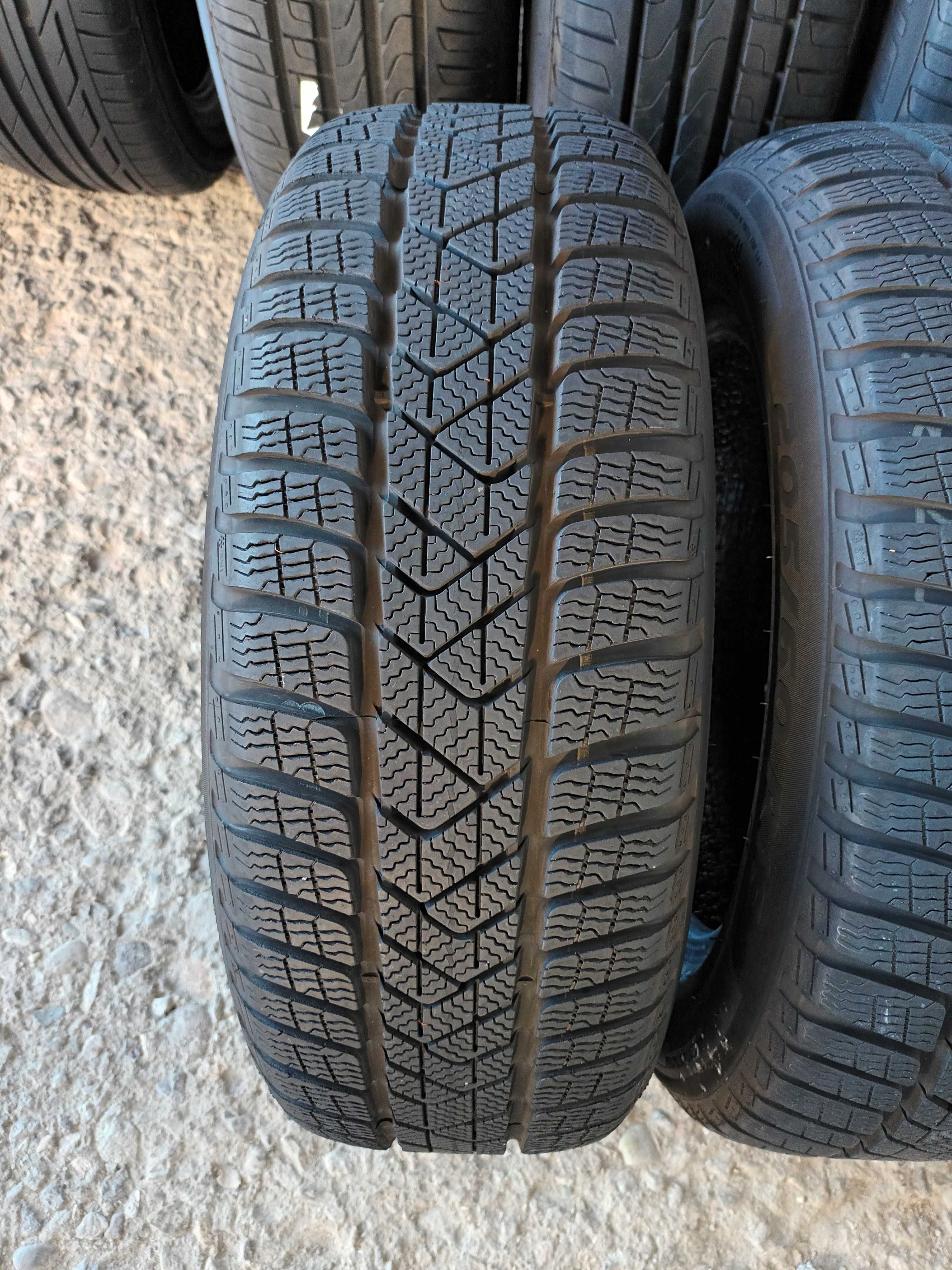 2 зимни гуми 205/60 R16 Pirelli Sottozero Winter 3 96H M+S SEAL INSIDE