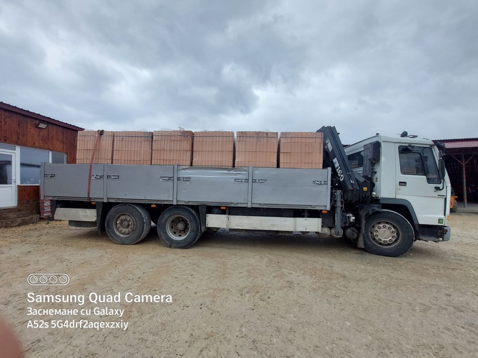 Volvo FL10 s kran