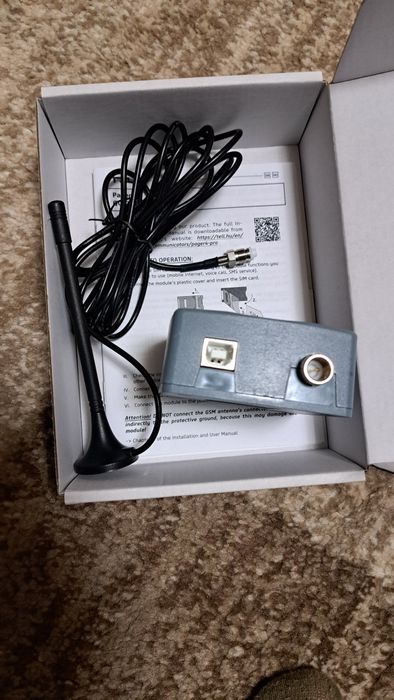 Vând comunicator GSM model PAGER 4 3G,cu antena și cablu 1,5 m