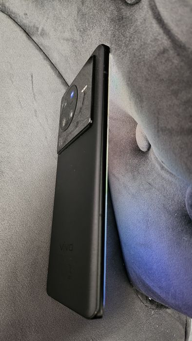 Vivo X80 pro 256ROM 12 GB  ram