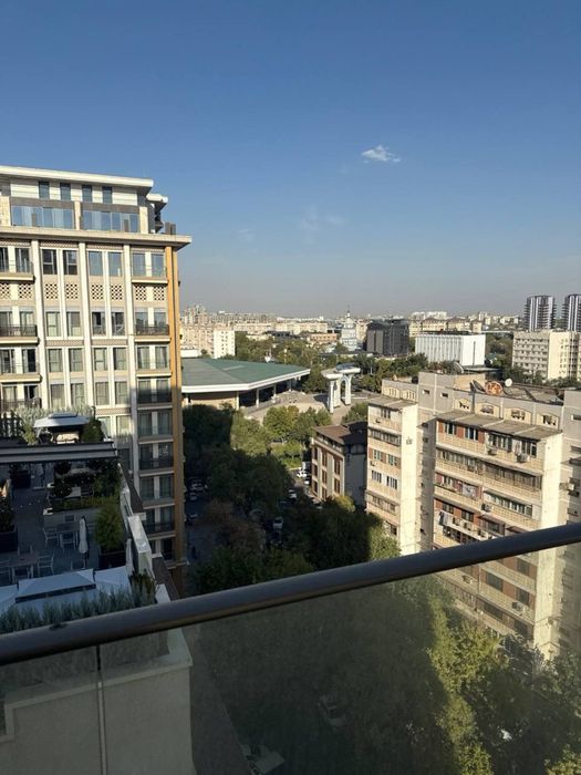 Элит комплекс. Mirabad Avenue 2/10/12 56м2  коробка