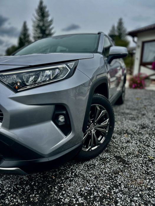 Toyota rav4  2023 !!!