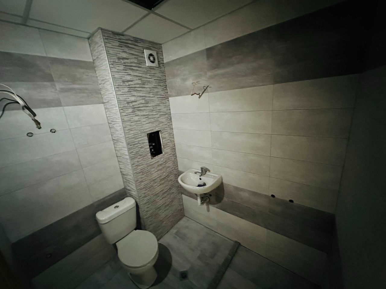 Продава се Тристаен апартамент в Банско - 92 кв.м за 979 €/кв.м - Снимка #16
