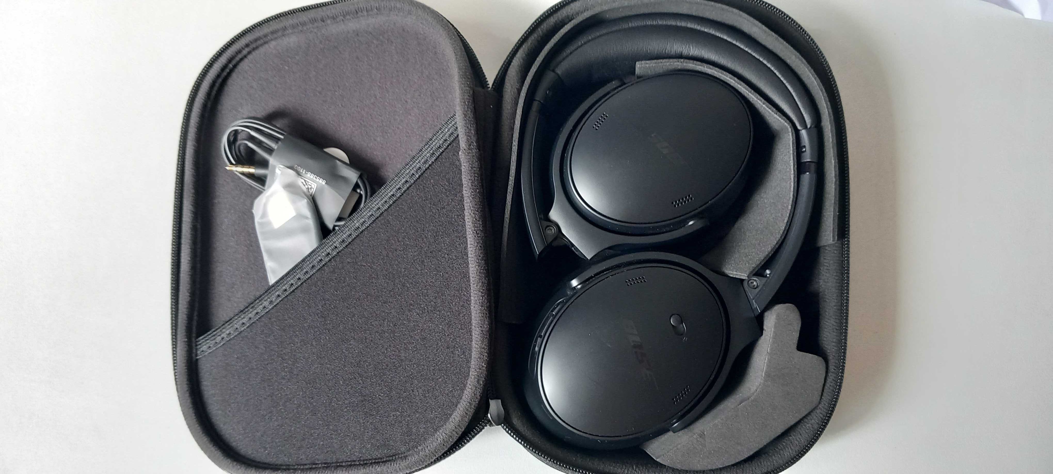 Casti cu anulare zgomot Bose QuietComfort Black. Nou cu garantie.