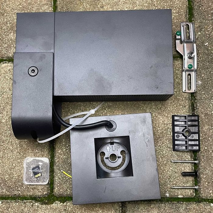 Vând cameră de supraveghere exterioară inteligentă Netatmo NOC-S-AMZ