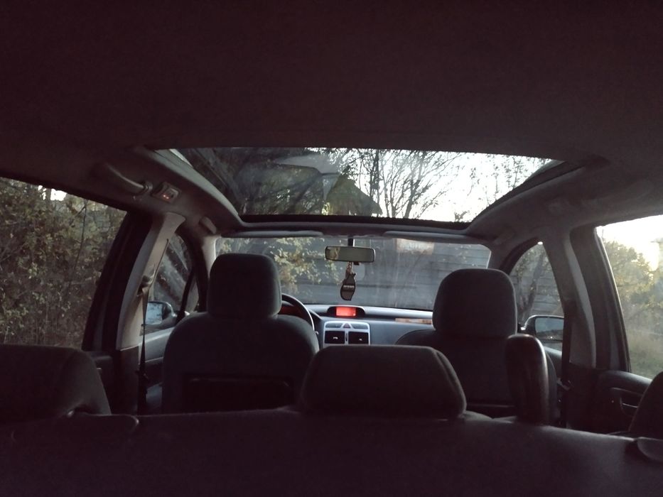 Pegeout 307sw 2002 на части