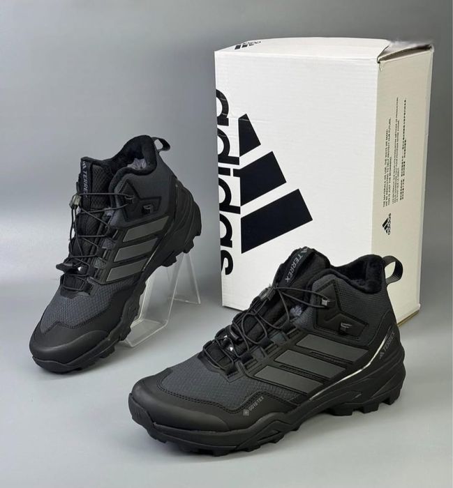 Зимние кроссовки Adidas Terrex