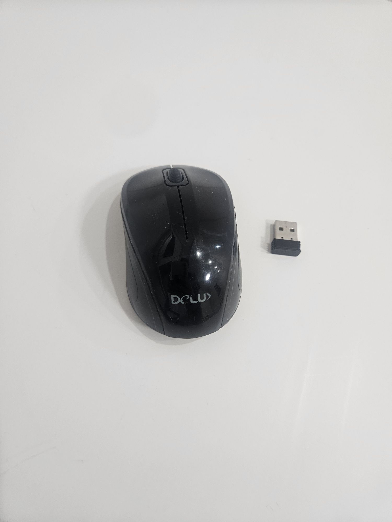Беспроводная компьютерная мышь Delux