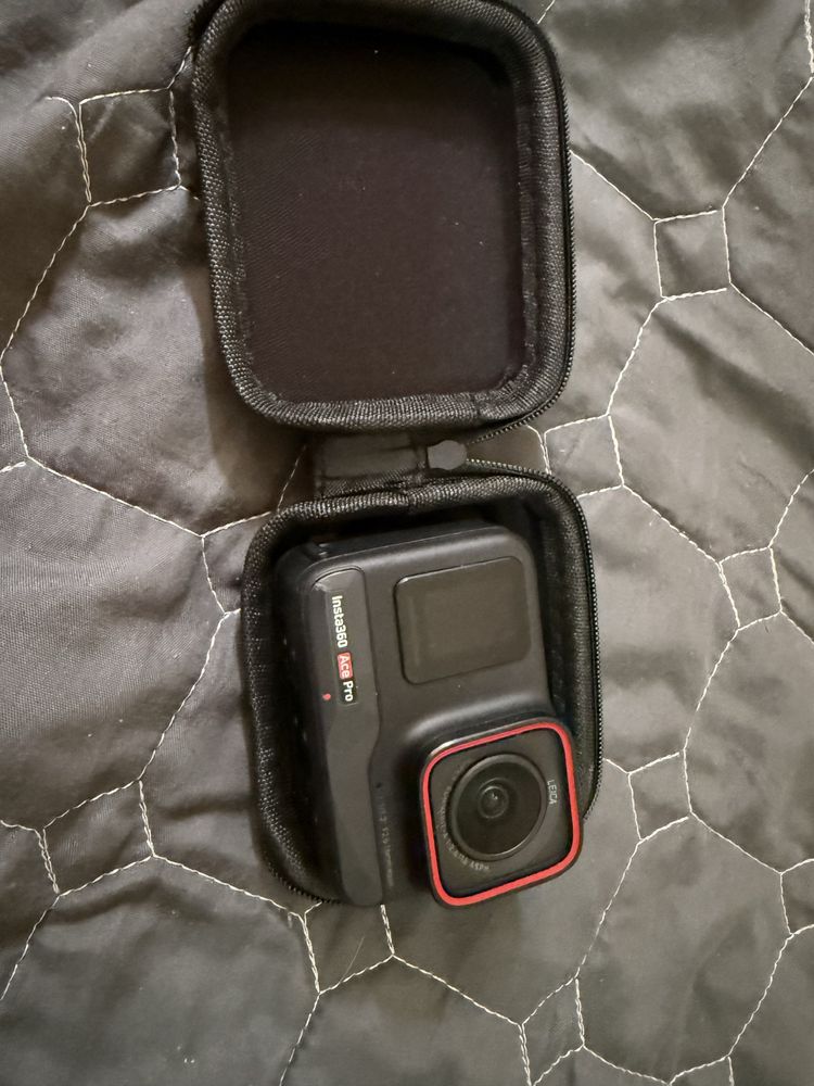 Insta 360 ace pro