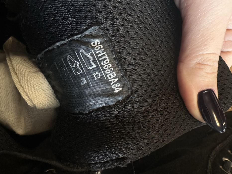 BALMAIN черни велурени високи боти