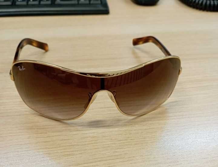 Очила Ray Ban + кутия