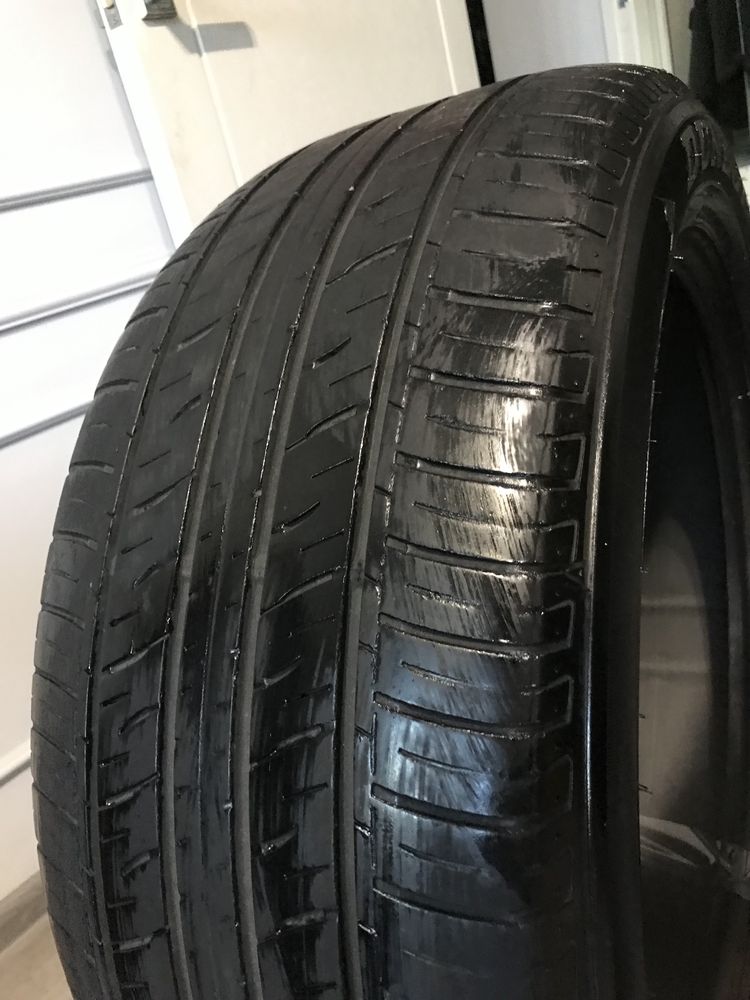 Продам летние шины Dunlop,   LX 570.  275/50/R21