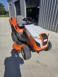 Tractor gazon Sthil 24 cp
