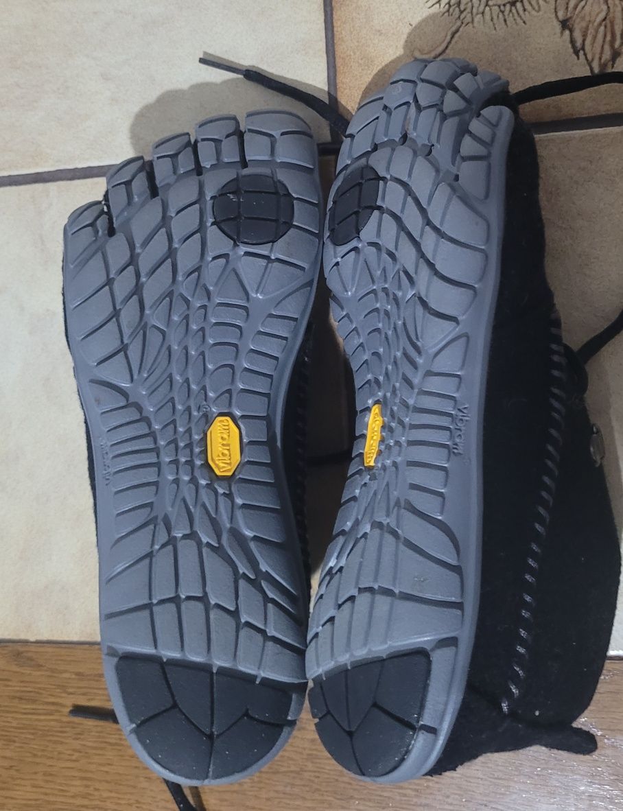 Vibram fivefingers marime 38