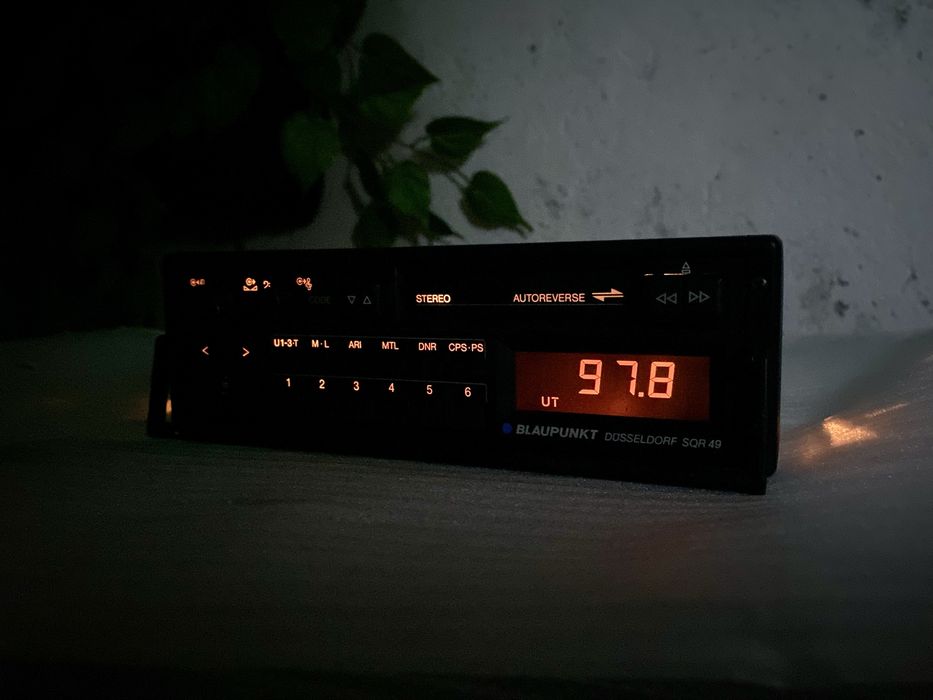 Radio casetofon Blaupunkt dusseldorf sqr49