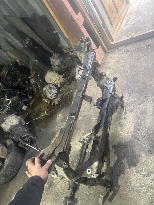 Преден мост бмв ф01 ф02