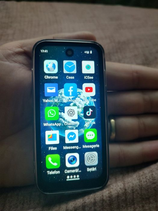 Mini smartphone android 3,88" inchi 2025,ideal pt.copii sau adulții