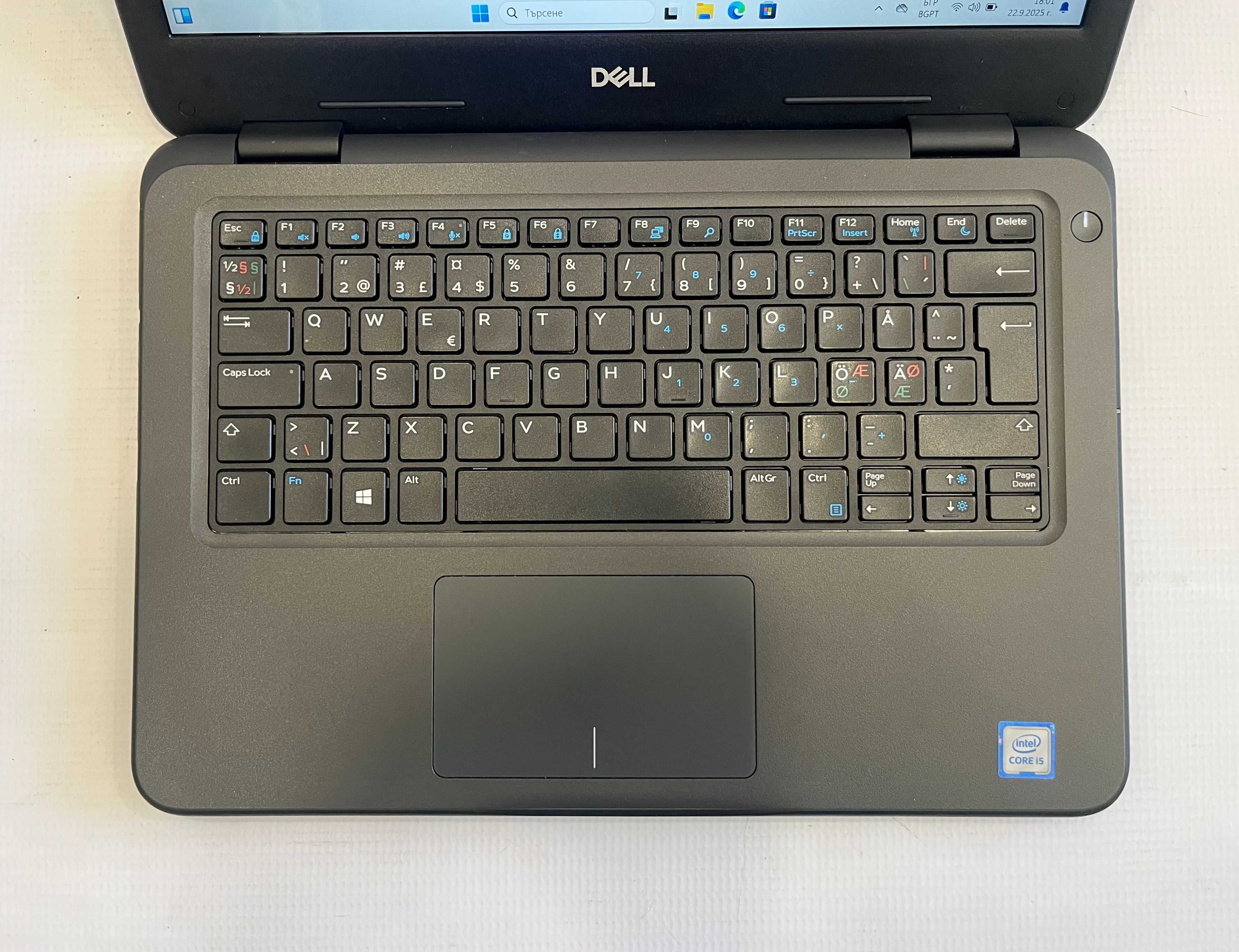Лаптоп Dell Latitude 3310, Intel Core i5 8265U, 8GB ram, 256GB SSD