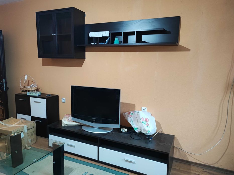 Диван + секция и маса